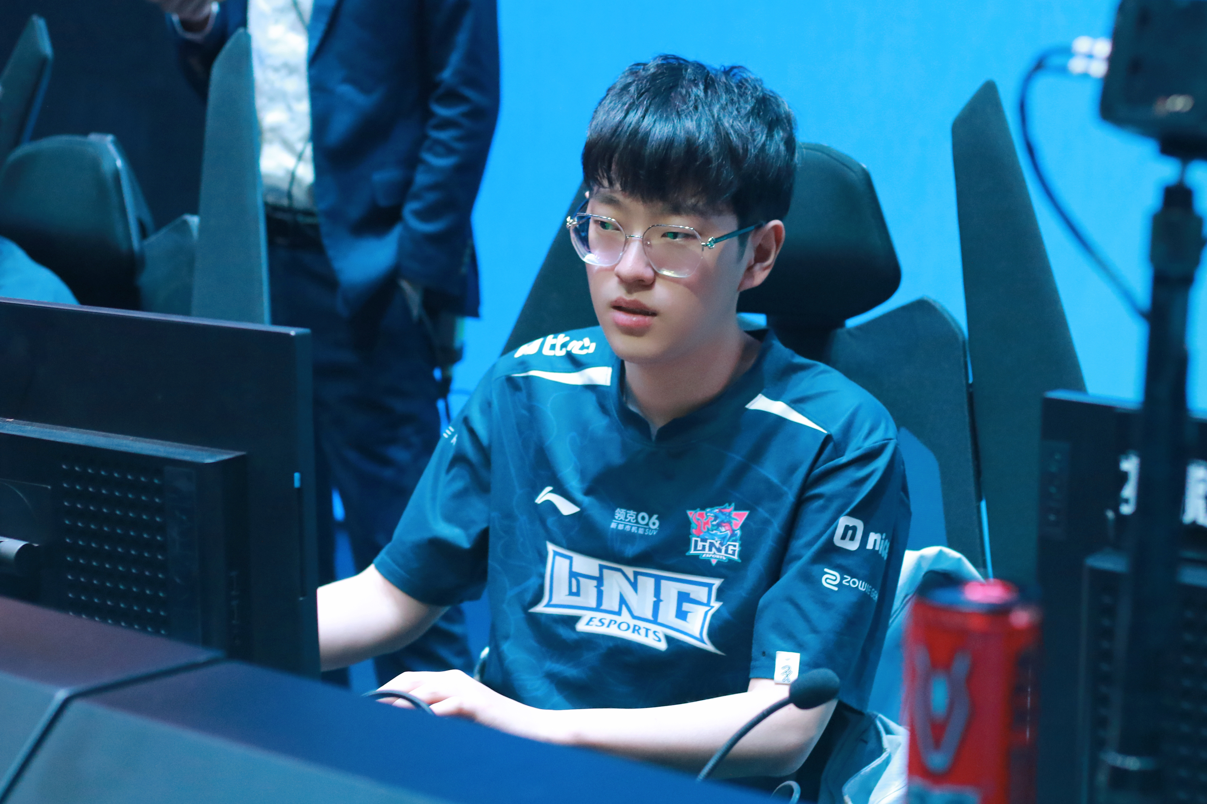 FNC翻盘DFM，Scout开启传奇时刻顶尖较量入围赛，让粉丝疯狂欢呼的简单介绍