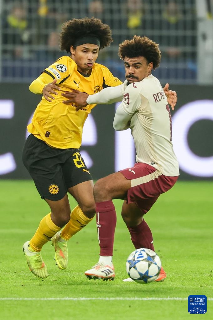 包含比利亚雷亚尔战胜艾尔切，豪取三连胜的词条