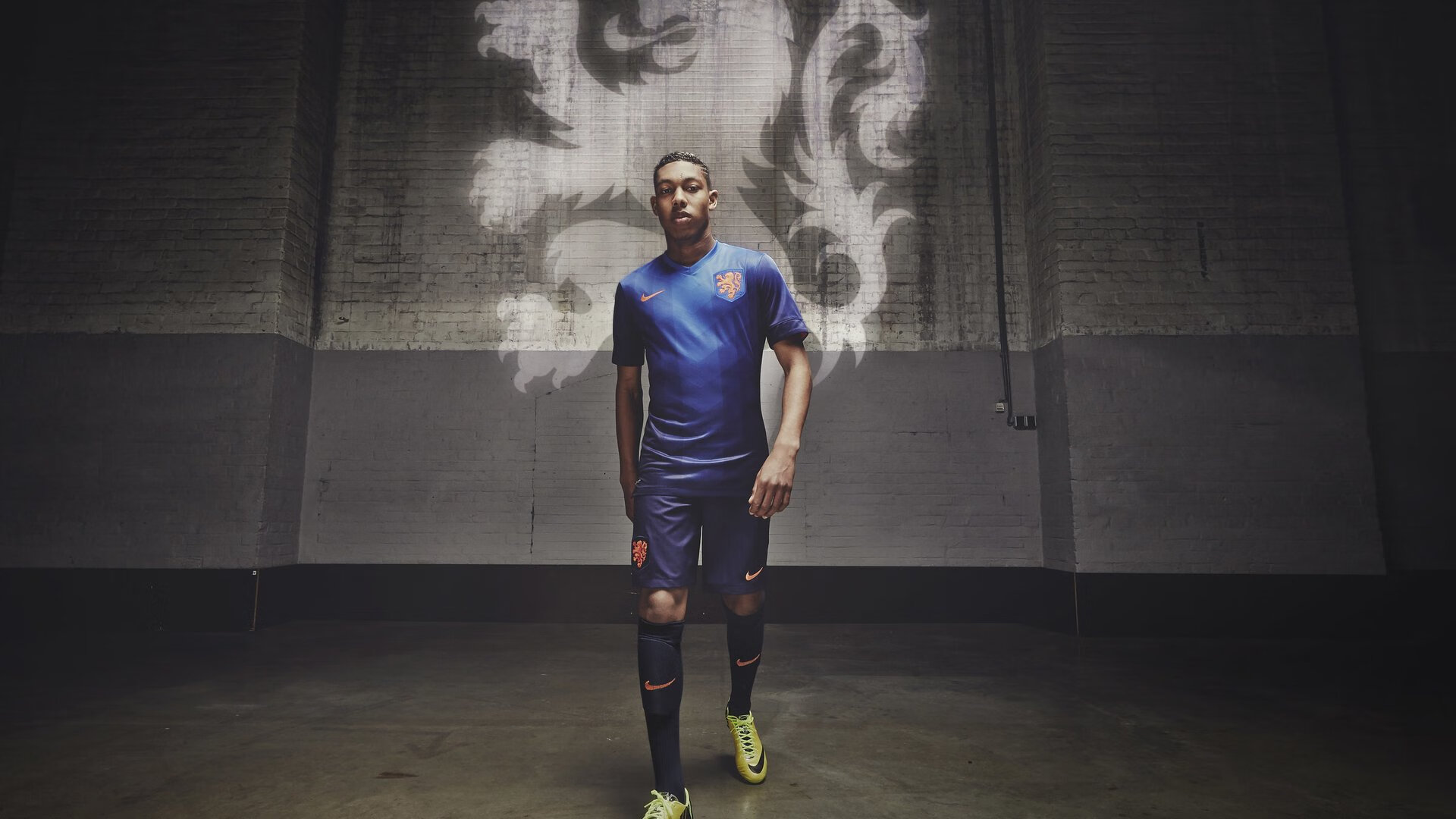 当安菲尔德遇见赛道，哈弗茨的双重接管与利物浦鏖战雷恩的启示