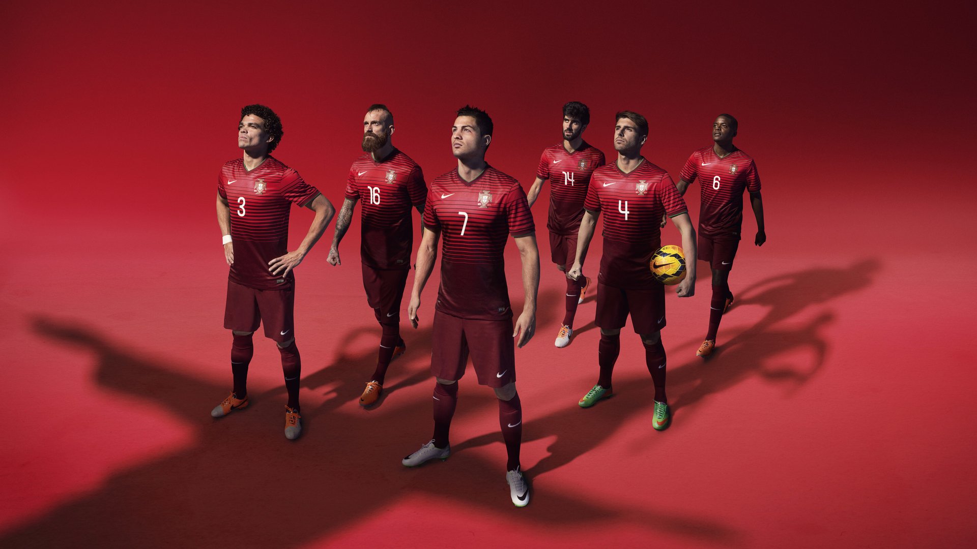 战争与足球的双重奏，委内瑞拉斩落乌克兰，C罗成为关键先生